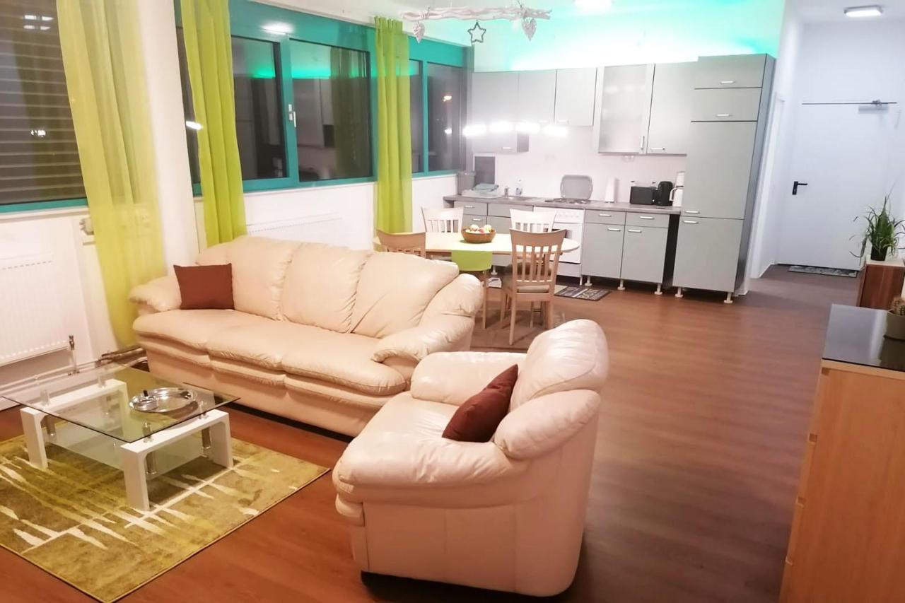 Gemuetliche Apartments In Niederdorfelden Dış mekan fotoğraf